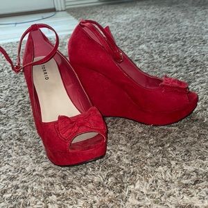 Torrid wedges 10WW